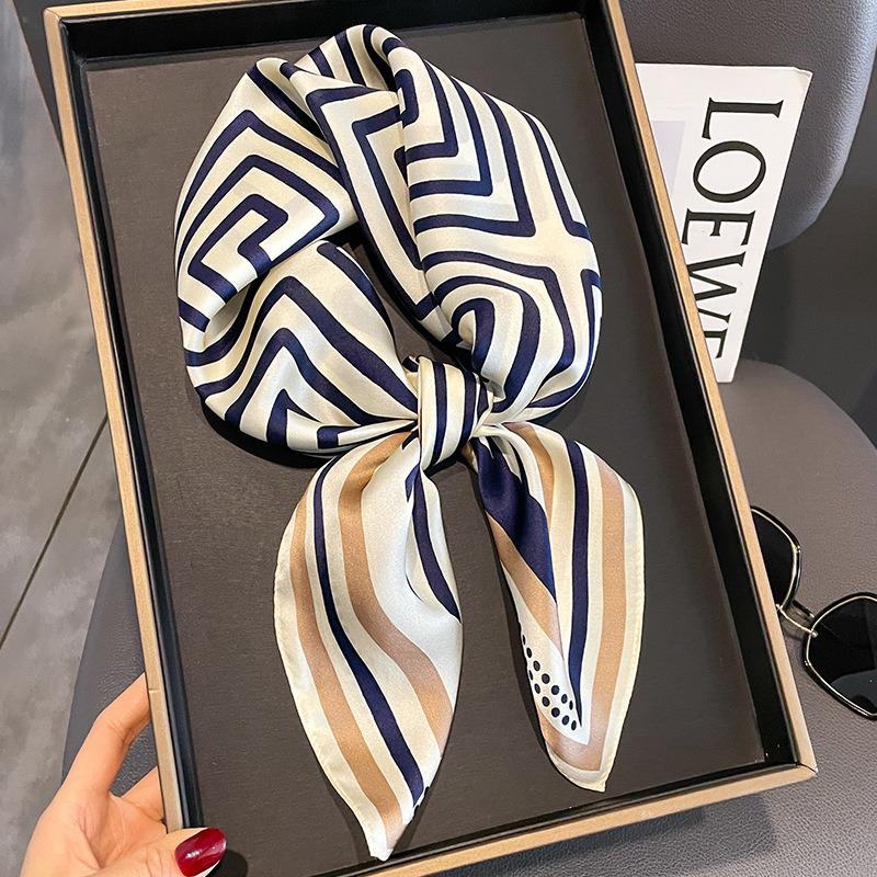 Marchio di lusso Fazzoletto da - Wrist Wraps recensione e prezzo